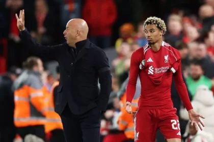 arne slot and ekitike for liverpool