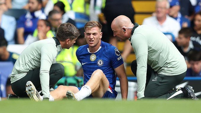 Liam Delap receiving treatment at Chelsea