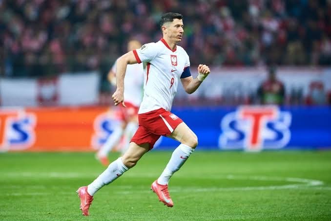 robert lewandowski for poland