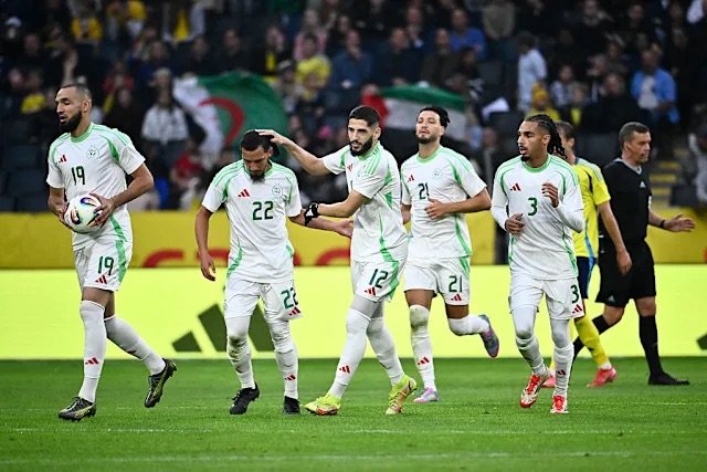 algeria team in a world cup qualifier