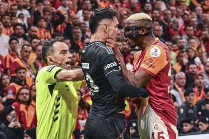 Victor Osimhen gets into fight against Jurasek
