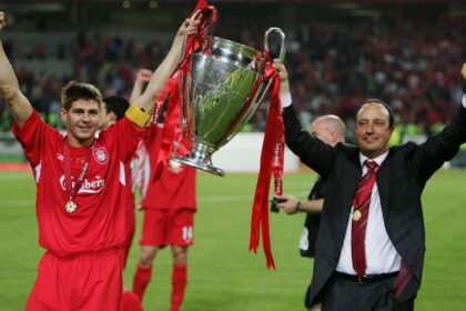 Rafa Benitez celebrates UCL title with Steven Gerrard at Liverpool