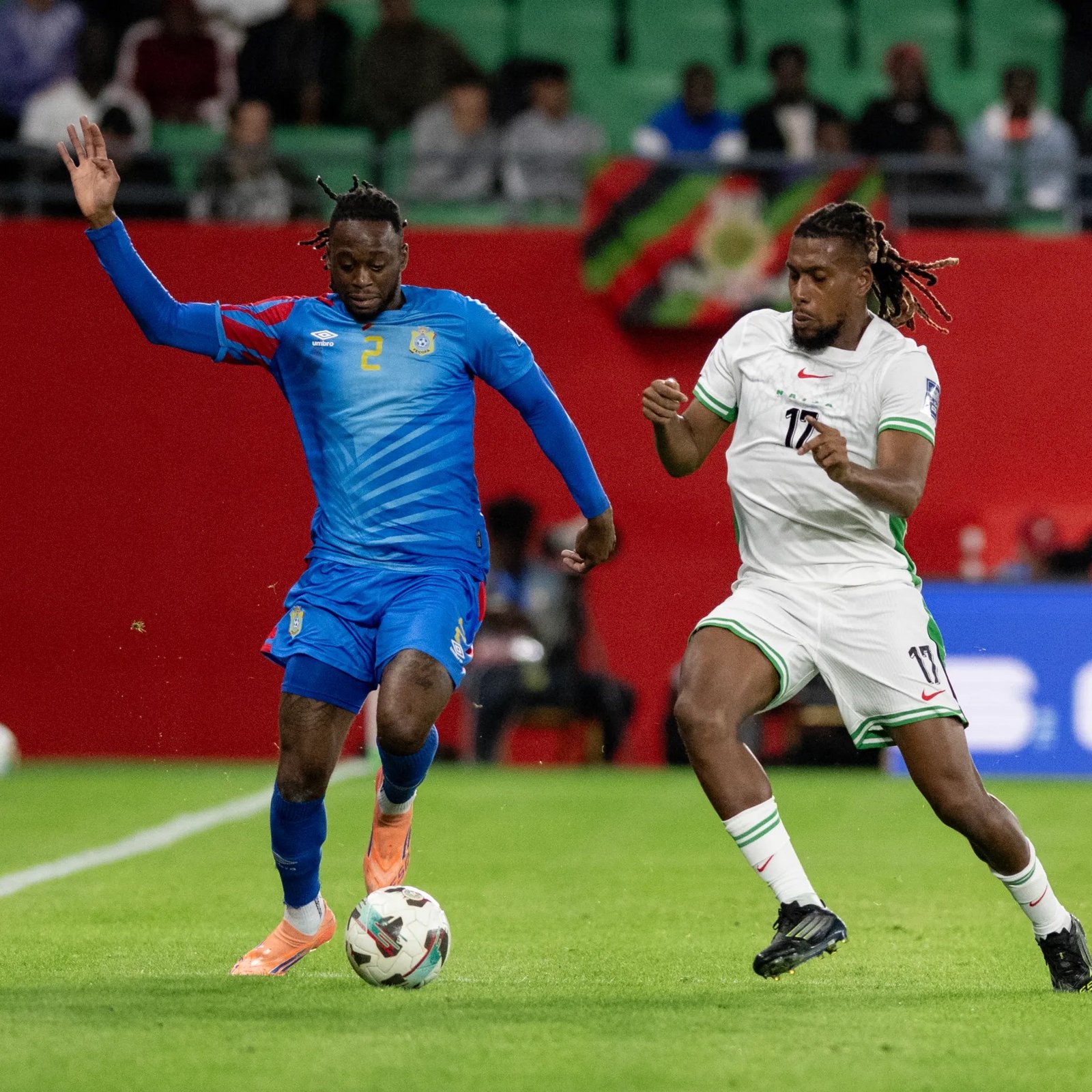 alex iwobi and wan bissaka competing for a ball during nigeria vs dr congo clash