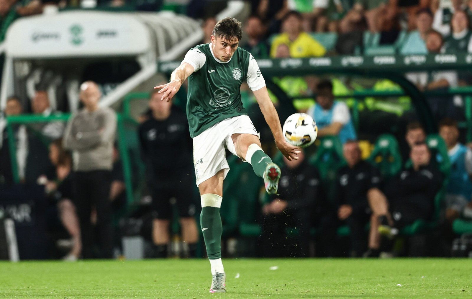 kieran bowie in action for hibernian