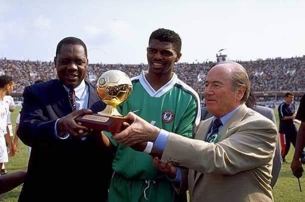 kanu awarded with the 1999 caf men’s best player award