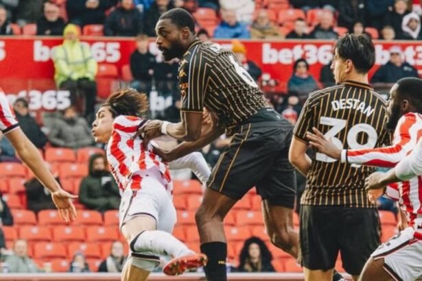 Semi Ajayi scores as Hull City beat Stoke City 2–1
