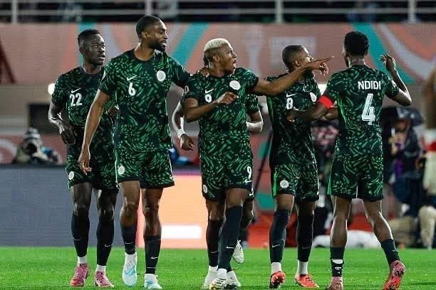 super eagles players celebrating a goal