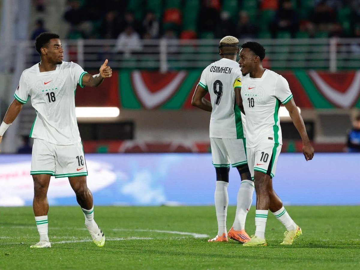 nigeria’s raphael onyedika celebrates with victor osimhen and dele-bashiru against uganda
