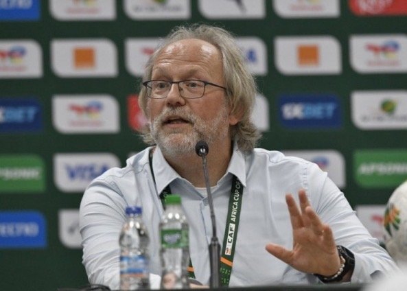 mali head coach tom saintfiet