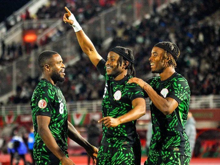 bruno onyemaechi celebrates with ademola lookman and frank onyeka for the super eagles