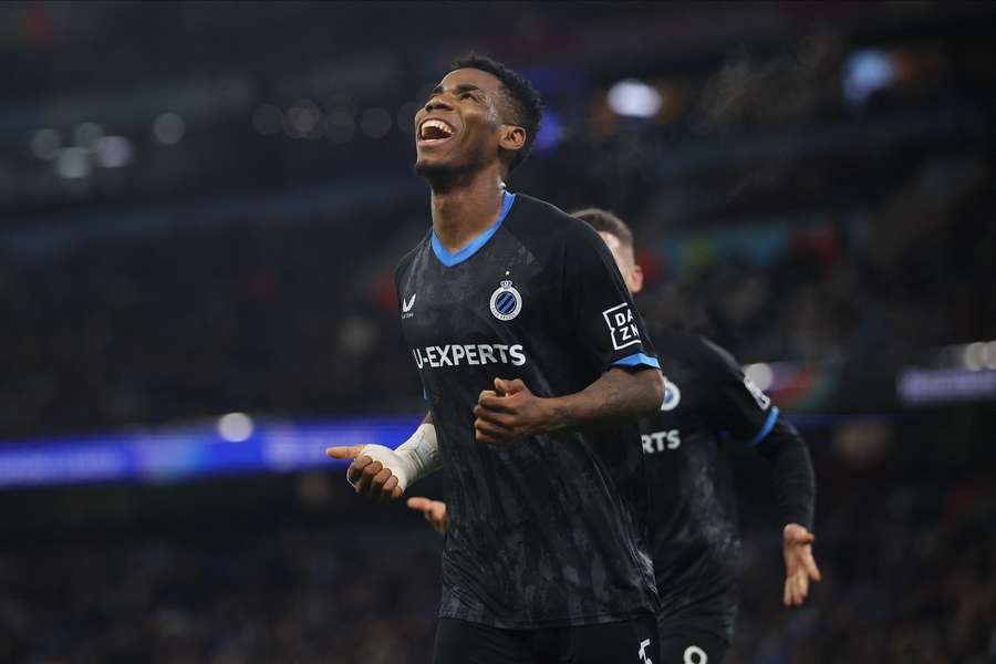 raphael onyedika in action for club brugge