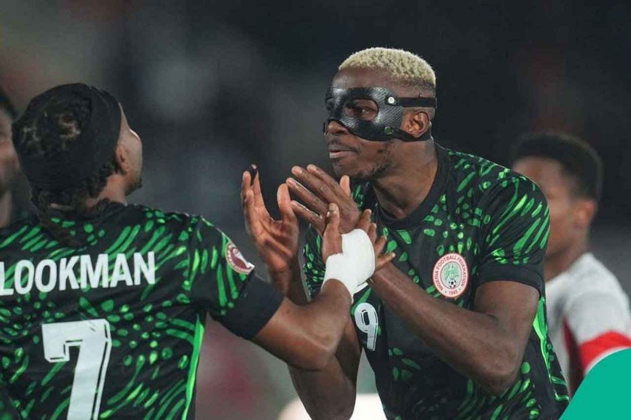 victor osimhen angrily confronts ademola lookman during nigeria’s 4-0 win over mozambique at afcon 2025
