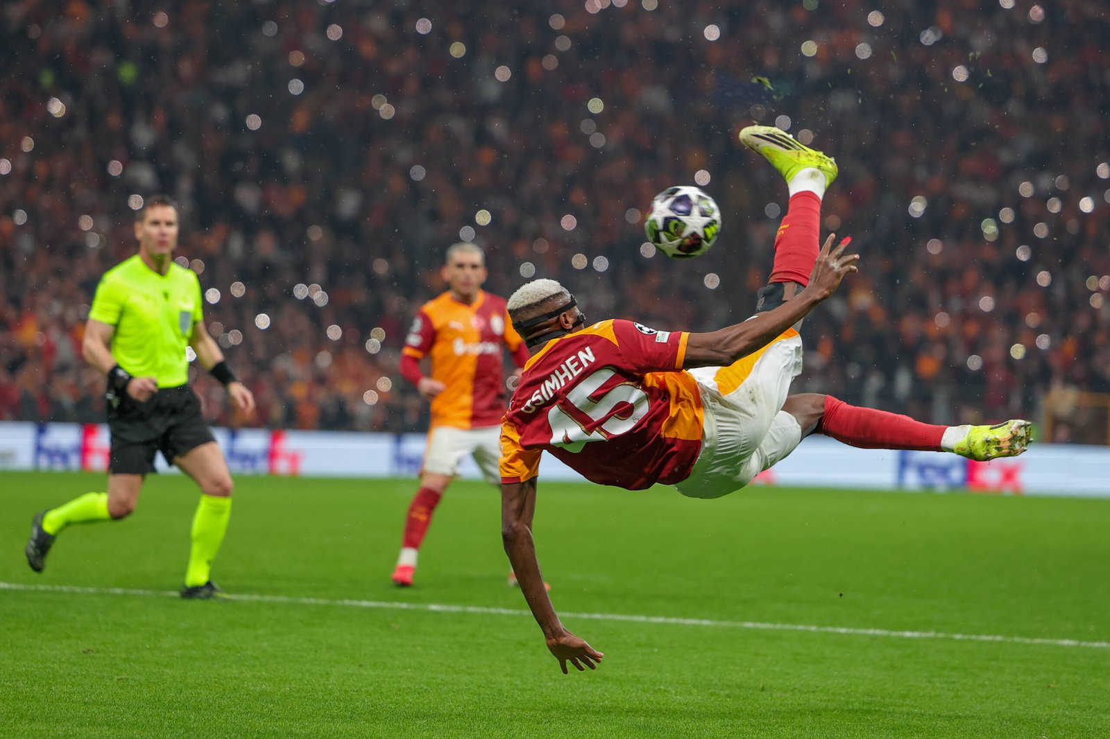 victor osimhen attempts an overhead kick during a champions league match for galatasaray