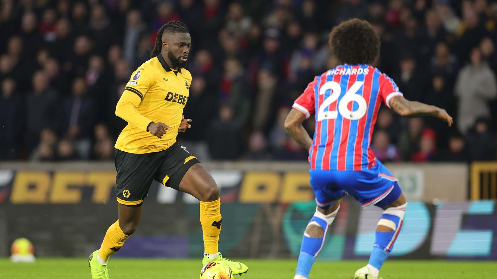 tolu arokodare in action for wolves against crystal palace
