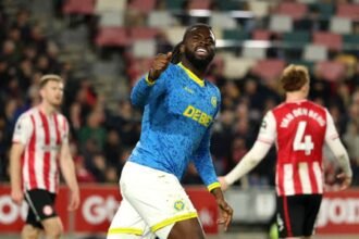 arokodare in action for wolves