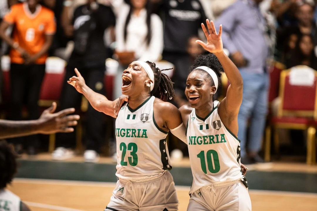 d’tigress players celebrate 