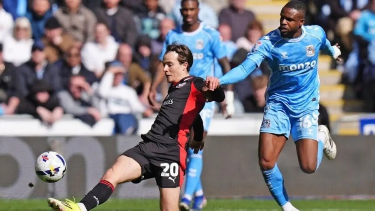frank onyeka in action for coventry