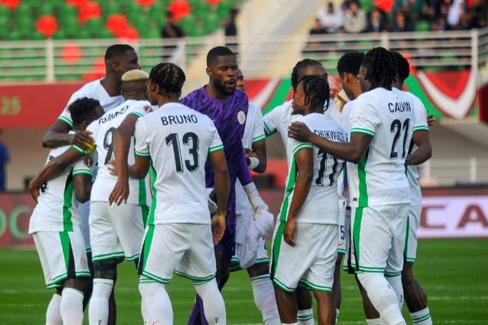 super eagles players celebrate
