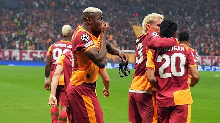 victor osimhen and galatasaray teammates