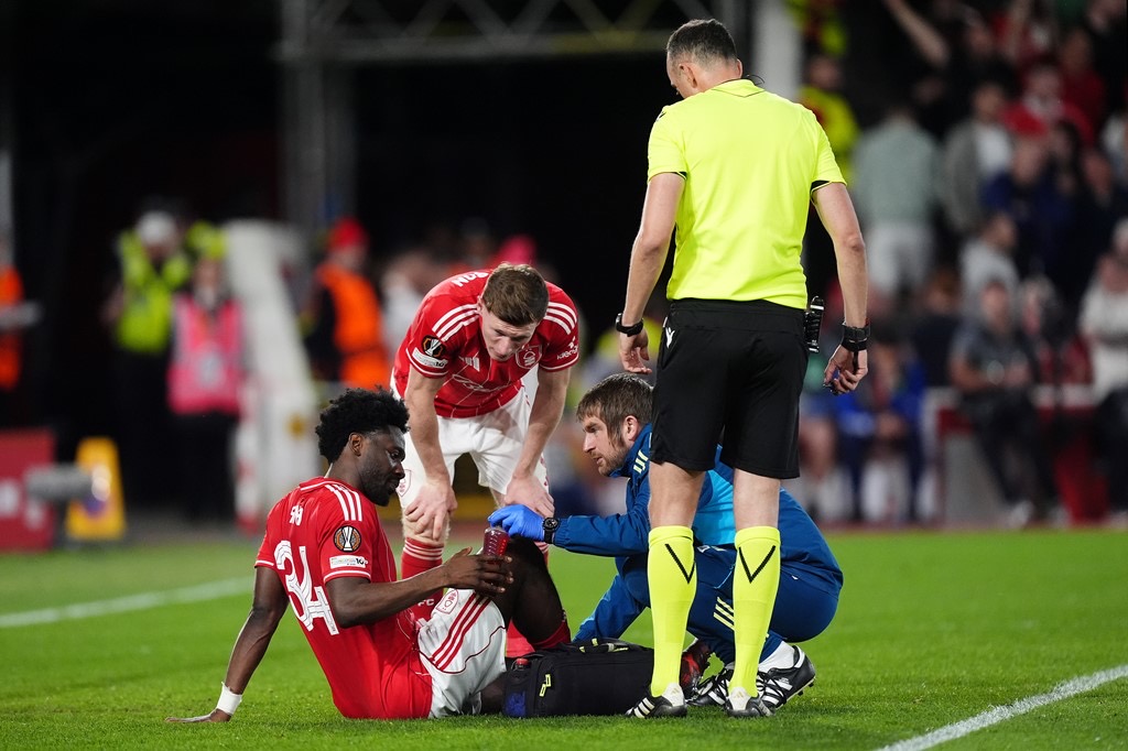 ola aina goes down with injury