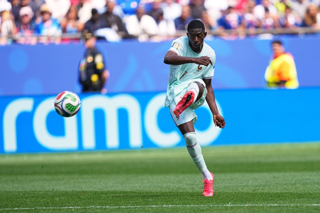ousmane dembele in action for france