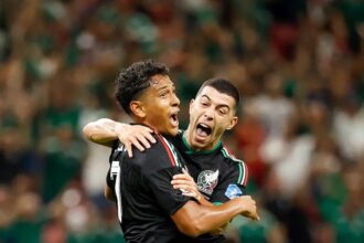 mexico celebrate goal vs south korea